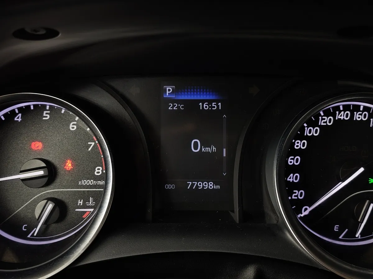 Toyota Camry 2.5 AT (200 л.с.) Черный в АВИЛОН. Слайд №18