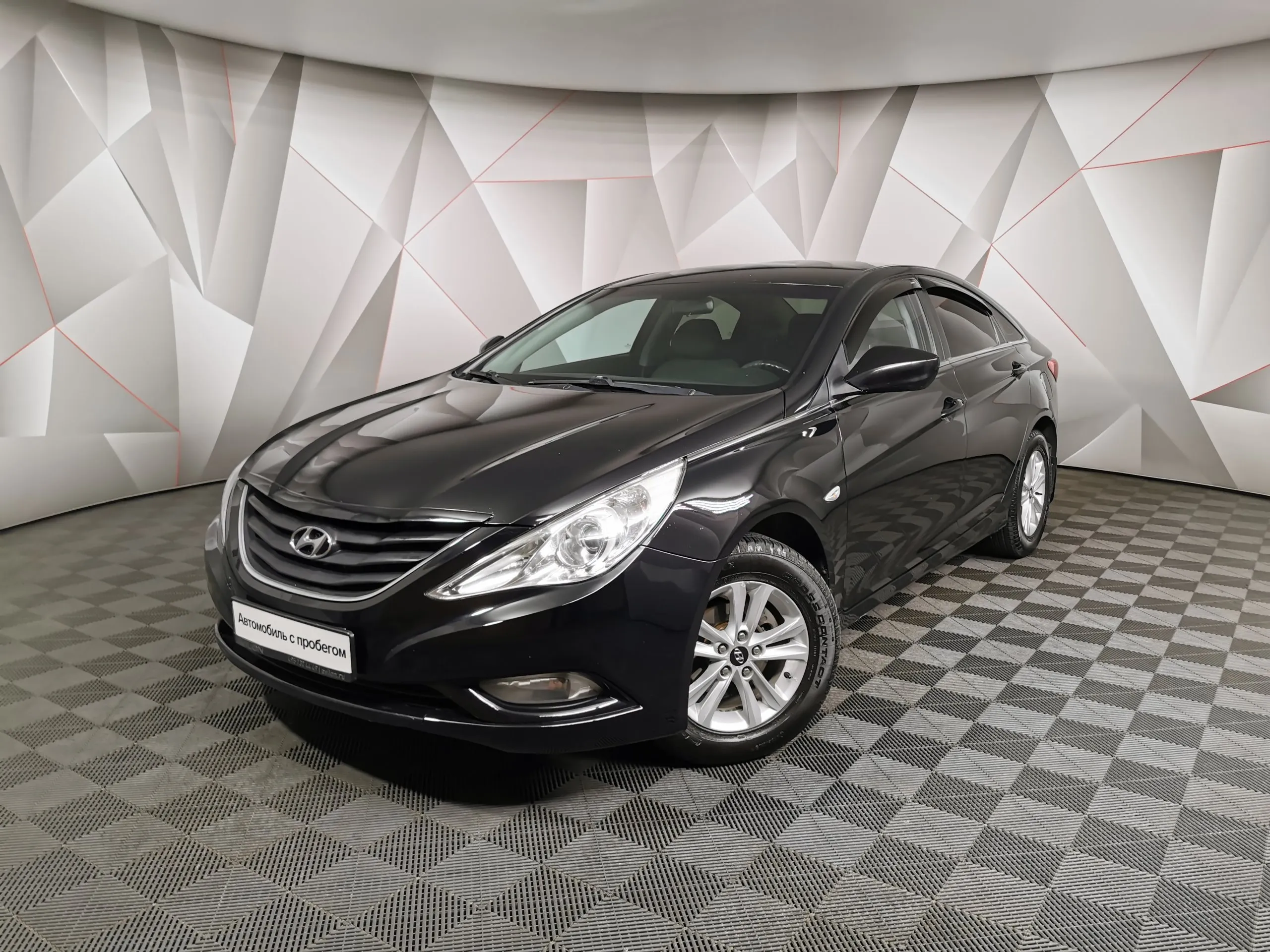 Hyundai Sonata 2.4 MPi AT (178 л.с.) Черный в Москве № ТИ-UY39751. Купить  Hyundai Sonata VI (YF) Автомат Бензиновый с пробегом 87481 км. Цена 2153000