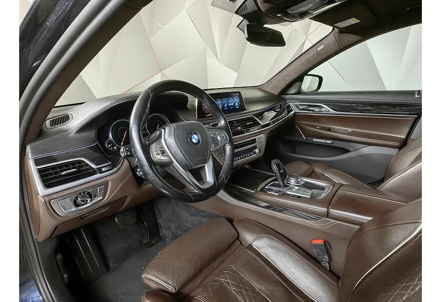 BMW 7 серия 750Li xDrive AT (450 л.с.) Pure Excellence Синий в АВИЛОН. Слайд №11