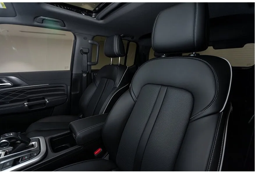 TANK 300 2.0T AT 4WD (220 л.с.) Драйв Черный в АВИЛОН. Слайд №13