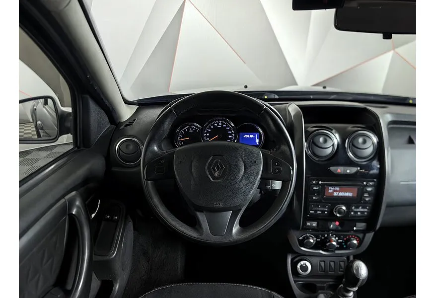 Renault Duster 1.6 MT 4x4 (114 л.с.) Коричневый в АВИЛОН. Слайд №19