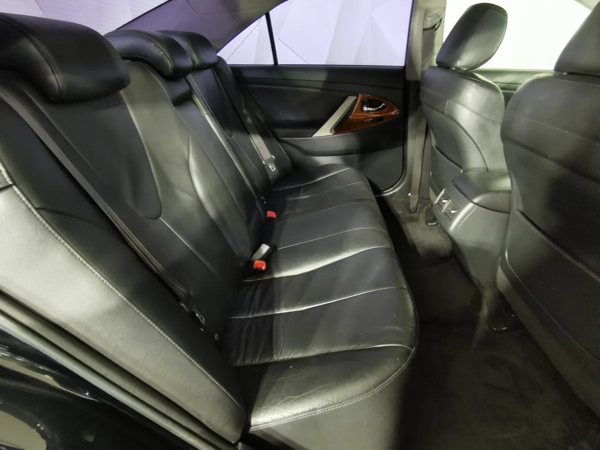 Toyota Camry 2.4 VVT-i AT (167 л.с.) Черный в АВИЛОН. Слайд №13