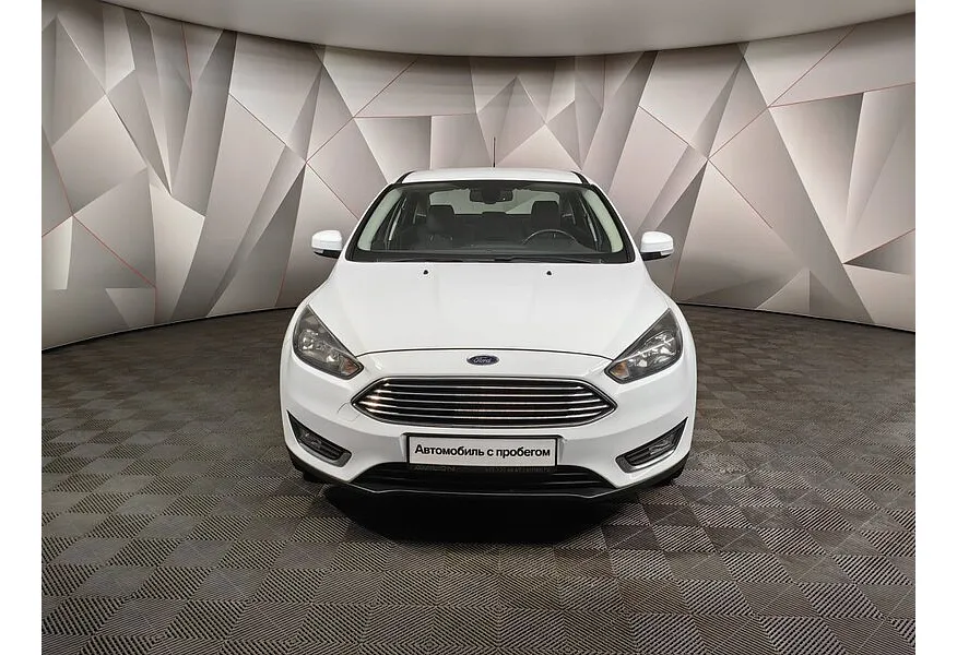 Ford Focus 1.6 PowerShift (125 л.с.) Titanium Белый в АВИЛОН. Слайд №7