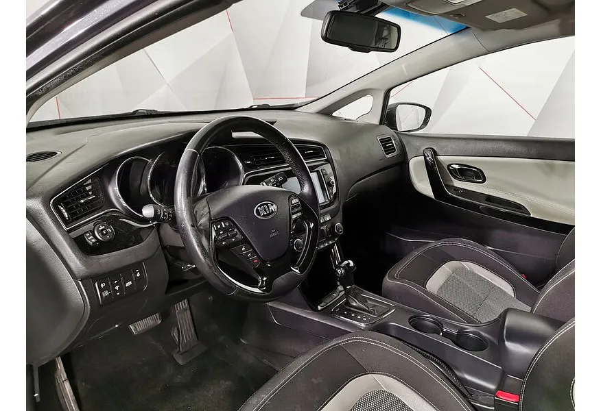 Kia Ceed 1.6 DCT (135 л.с.) Prestige Серый в АВИЛОН. Слайд №19