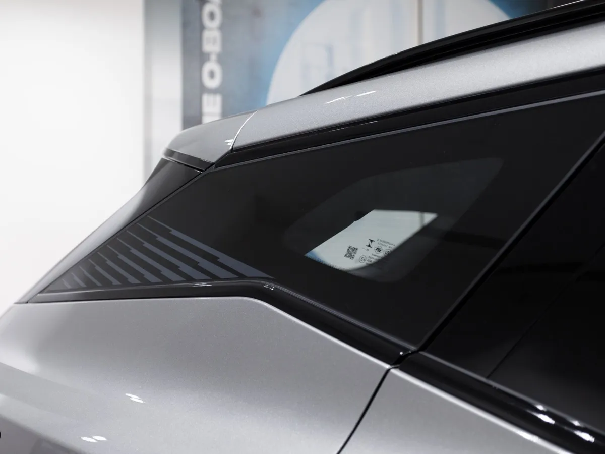 OMODA C7 1.6 DCT 4WD (150 л.с.) Драйв Серебристый в АВИЛОН. Слайд №17