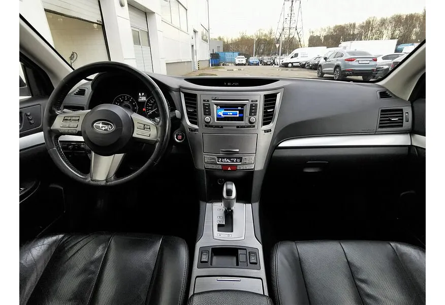Subaru Outback 2.5 Lineartronic AWD (167 л.с.) Белый в АВИЛОН. Слайд №13