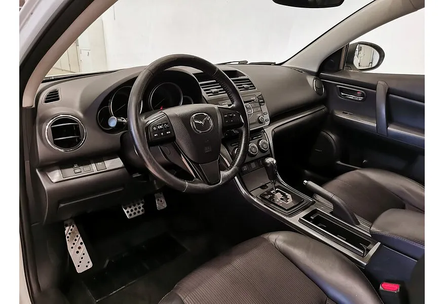 Mazda 6 2.0 SKYACTIV-G AT (150 л.с.) Белый в АВИЛОН. Слайд №18