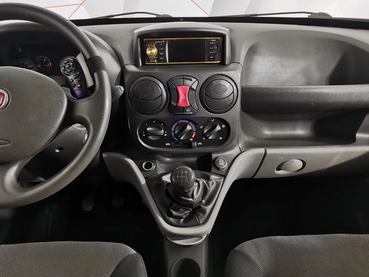 Fiat Doblo 1.4 MT FWD (78 л.с.) Серый в АВИЛОН. Слайд №13