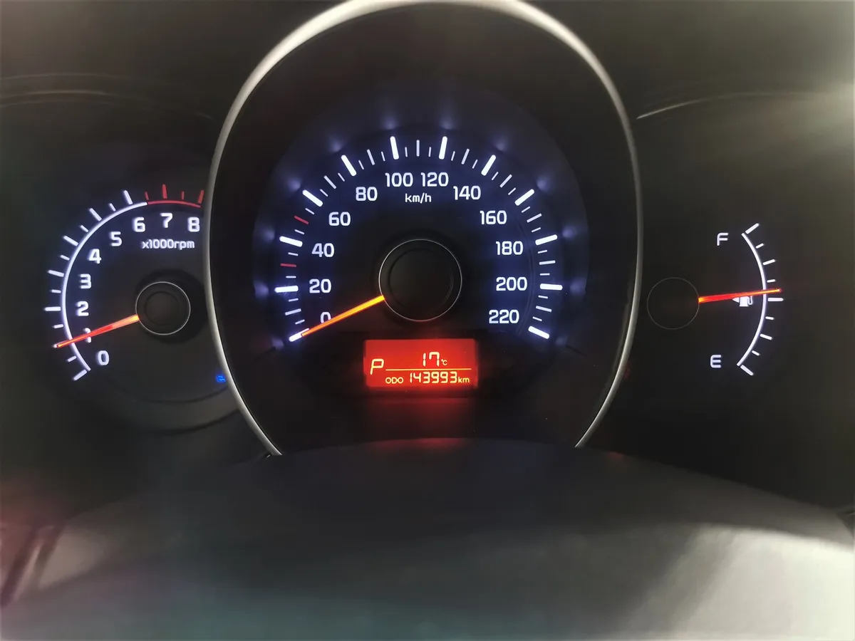 Kia Rio 1.4 AT (107 л.с.) Серый в АВИЛОН. Слайд №17