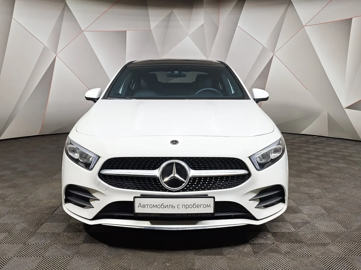 Mercedes-Benz A-Класс A 200 7G-DCT (150 л.с.) Sport Белый в АВИЛОН. Слайд №7