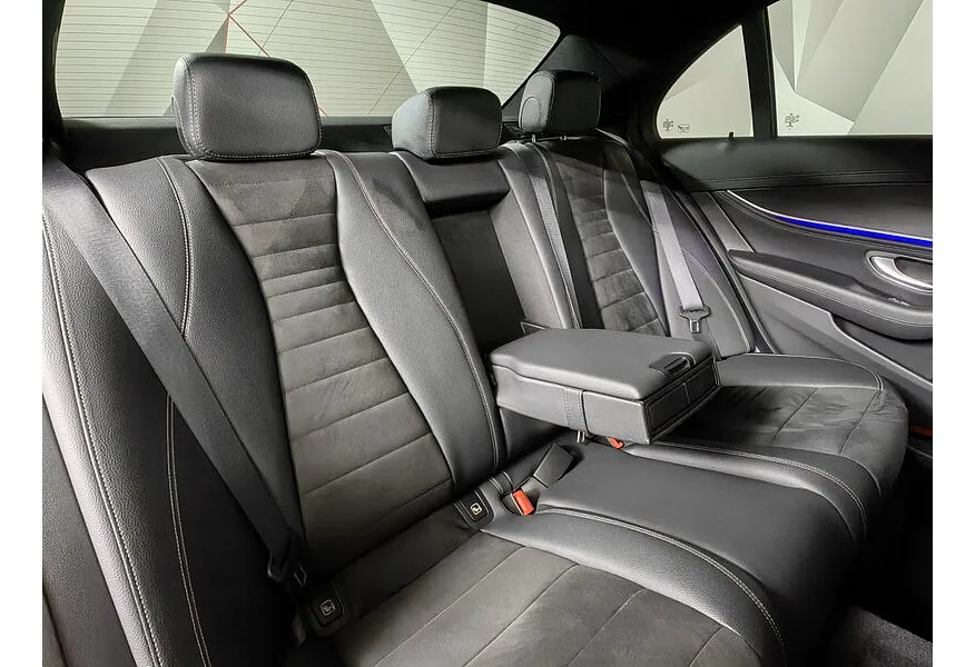 Mercedes-Benz E-Класс E 200 4MATIC 9G-TRONIC (197 л.с.) Sport (Локальная сборка) Черный в АВИЛОН. Слайд №14
