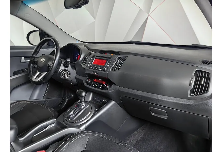 Kia Sportage 2.0 AT (150 л.с.) Черный в АВИЛОН. Слайд №13