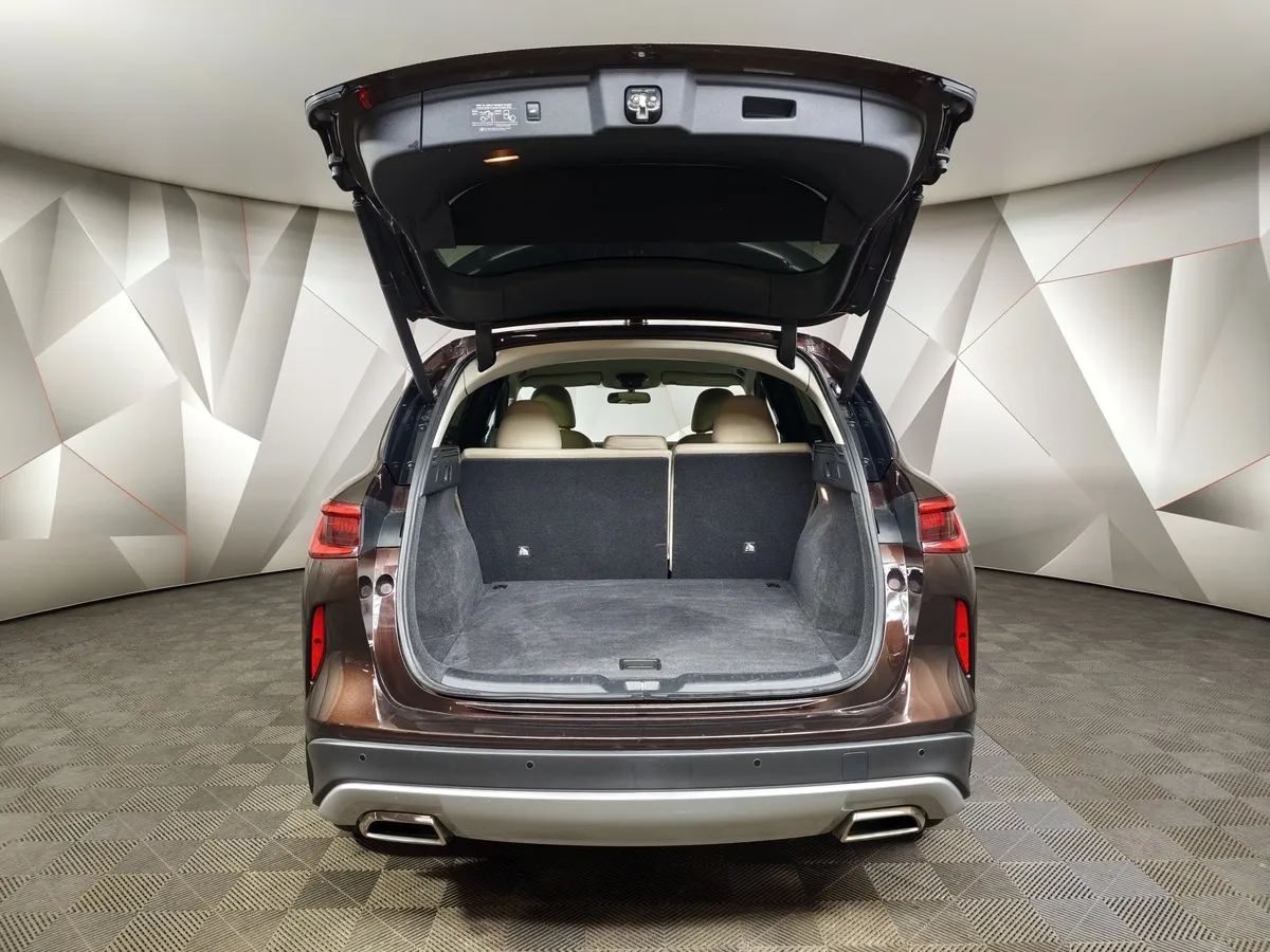 Infiniti QX50 2.0 VC-T CVT AWD (249 л.с.) Коричневый в АВИЛОН. Слайд №11
