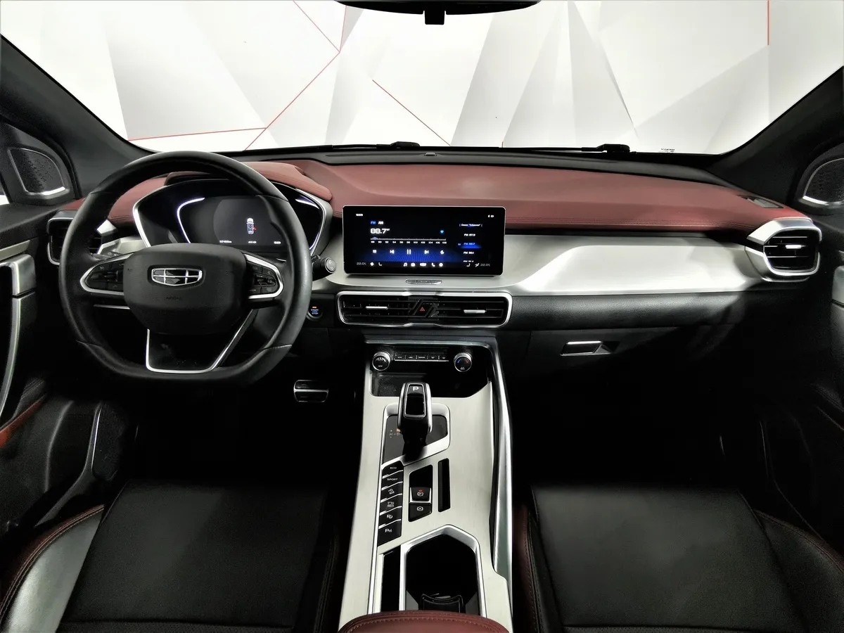Geely Coolray 1.5T 7DCT 2WD (150 л.с.) Flagship Sport Серый в АВИЛОН. Слайд №12