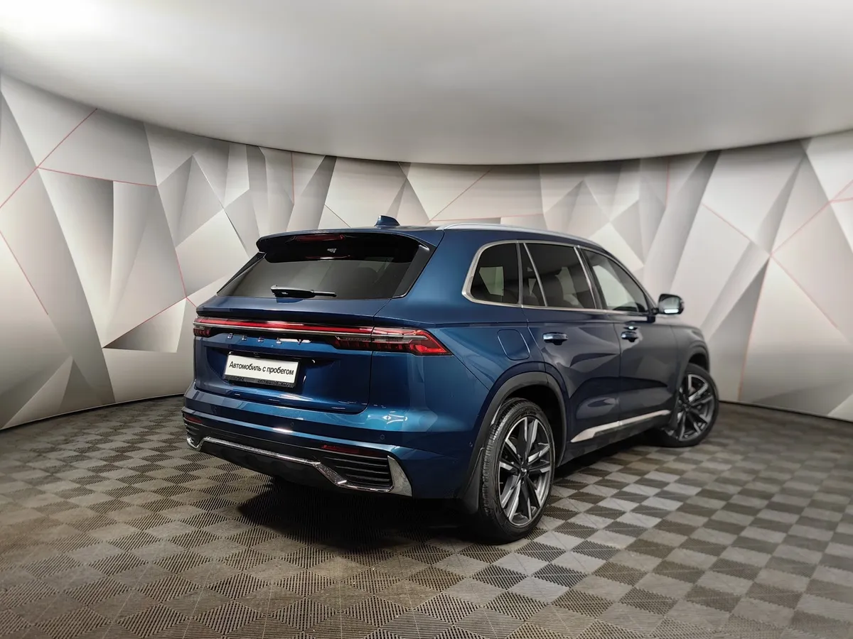 Geely Monjaro 2.0T 8AT 4WD (238 л.с.) Luxury Синий в АВИЛОН. Слайд №2