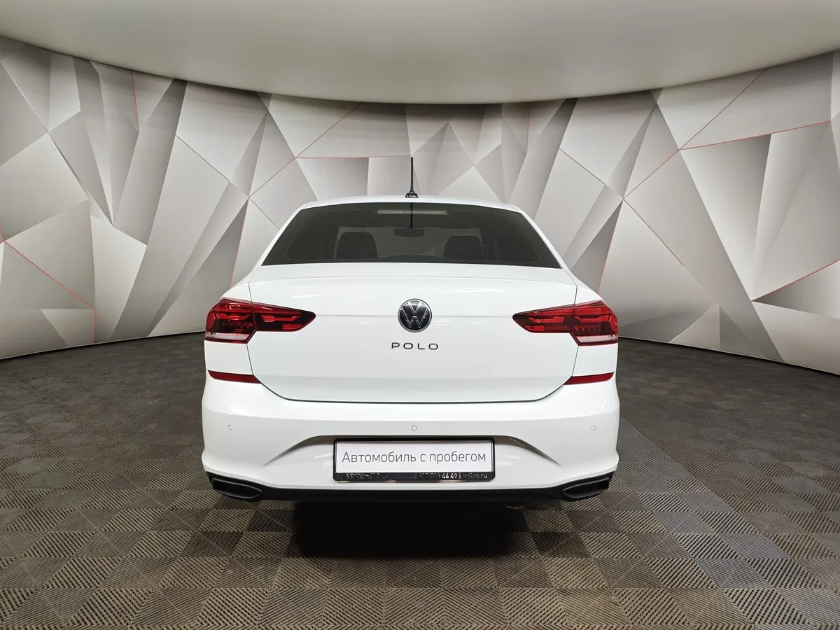 Volkswagen Polo 1.6 MPI AT (110 л.с.) Белый в АВИЛОН. Слайд №8