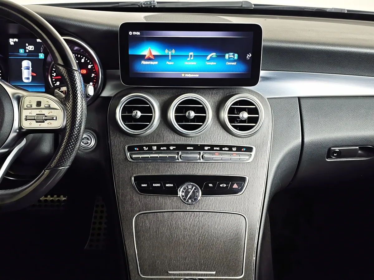 Mercedes-Benz C-Класс C 200 9G-TRONIC 4MATIC (190 л.с.) Sport Черный в АВИЛОН. Слайд №15