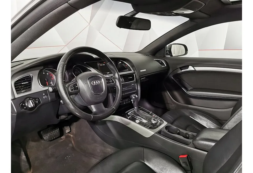 Audi A5 1.8 TFSI multitronic (160 л.с.) Черный в АВИЛОН. Слайд №18