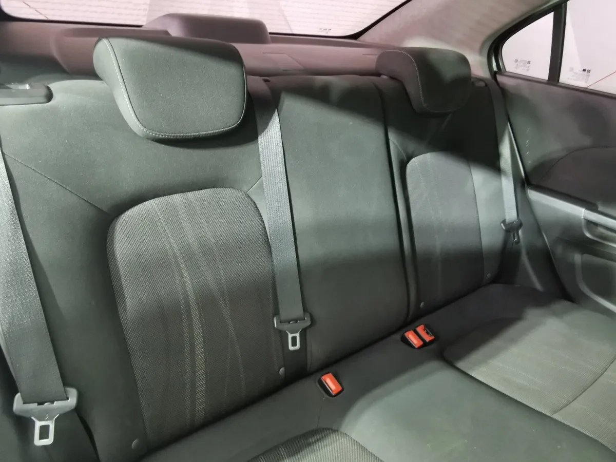 Chevrolet Aveo 1.6 AT (115 л.с.) Белый в АВИЛОН. Слайд №16