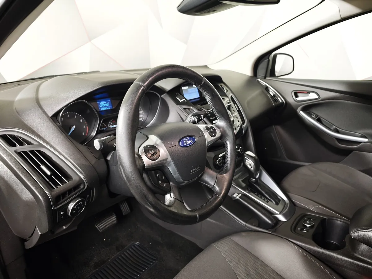 Ford Focus 1.6 PowerShift (125 л.с.) Titanium Серебристый в АВИЛОН. Слайд №18