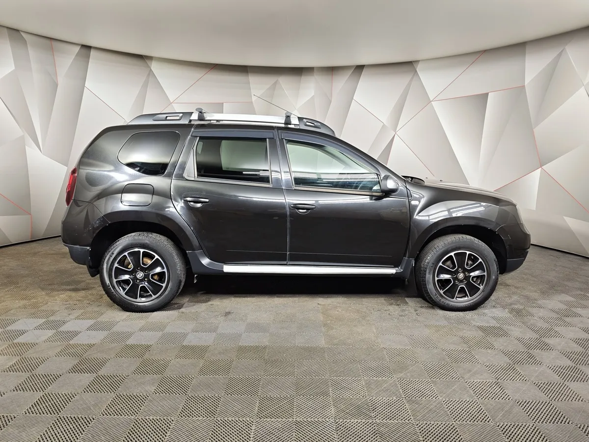 Renault Duster 2.0 AT 4x4 (143 л.с.) Черный в АВИЛОН. Слайд №6