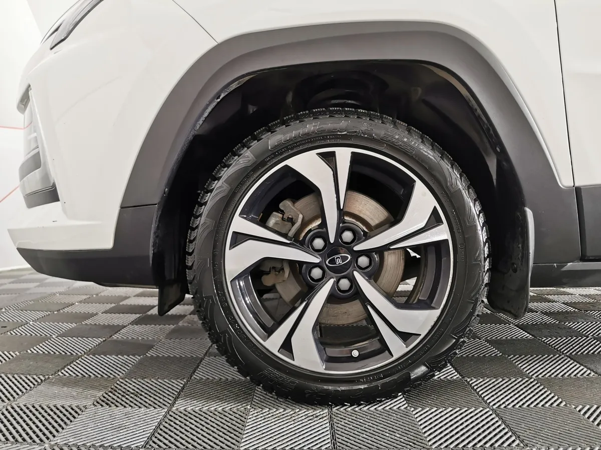 Москвич 3 1.5 CVT (150 л.с.) Comfort Белый в АВИЛОН. Слайд №9
