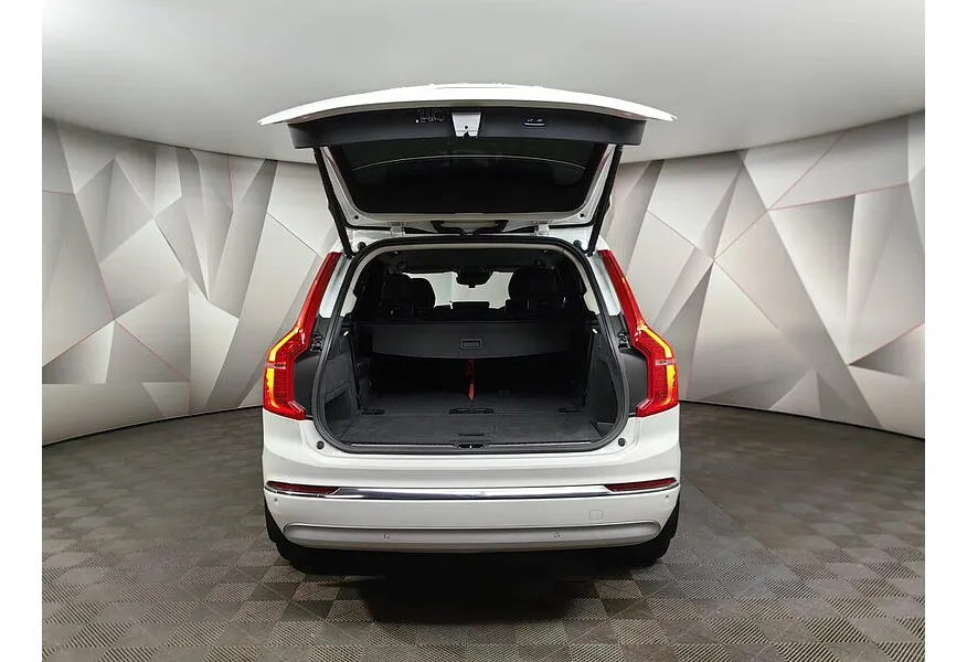 Volvo XC90 2.0 T5 Drive-E AT AWD (7 мест) (249 л.с.) Momentum Белый в АВИЛОН. Слайд №21