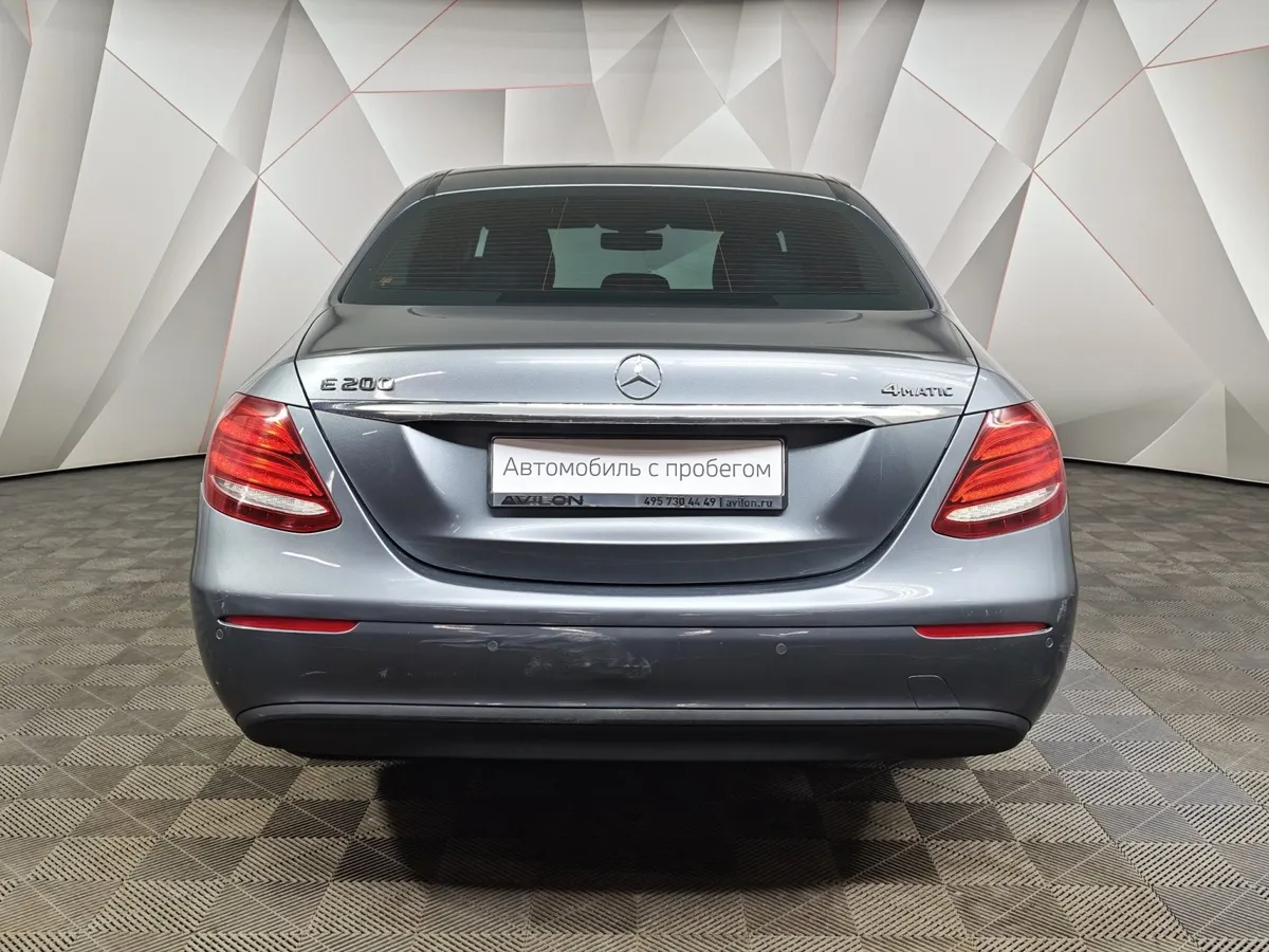 Mercedes-Benz E-Класс E 200 4MATIC 9G-TRONIC (184 л.с.) Premium Серый в АВИЛОН. Слайд №8