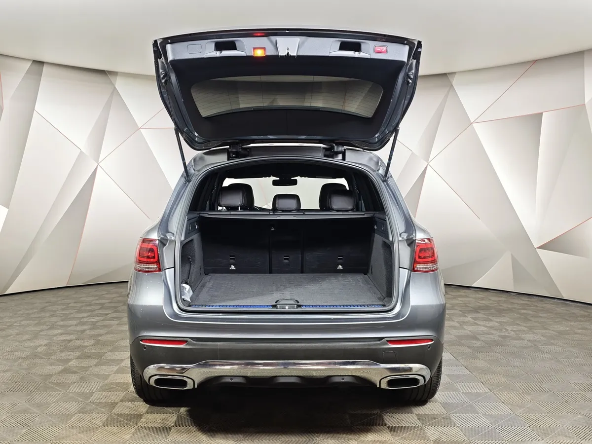 Mercedes-Benz GLC 200 9G-TRONIC 4MATIC (197 л.с.) Premium Серый в АВИЛОН. Слайд №12