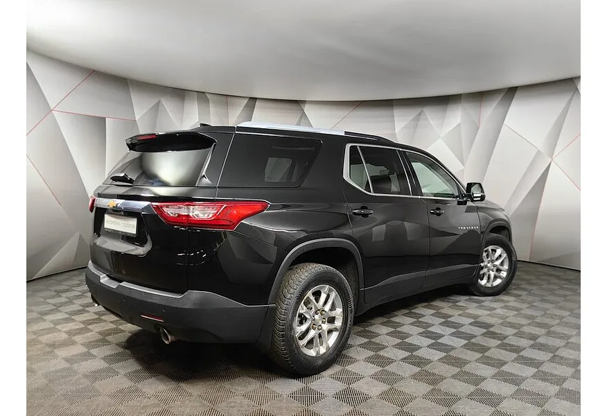 Chevrolet Traverse 3.6 AT AWD (318 л.с.) LT Черный в АВИЛОН. Слайд №2