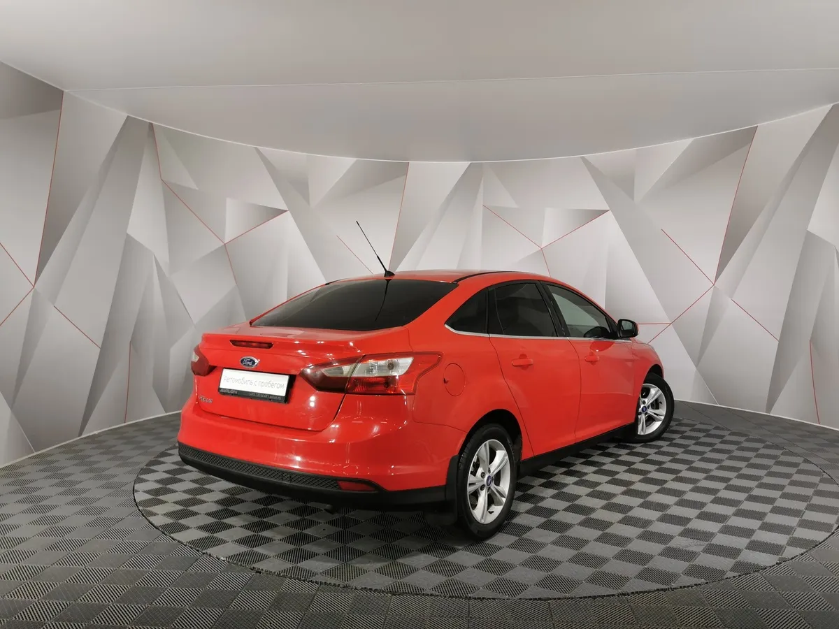 Ford Focus 1.6 Ti-VCT MT (125 л.с.) SYNC Edition Красный в АВИЛОН. Слайд №2
