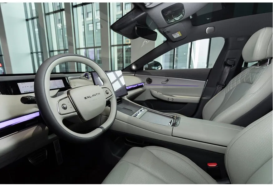 LIVE. Слайд №8