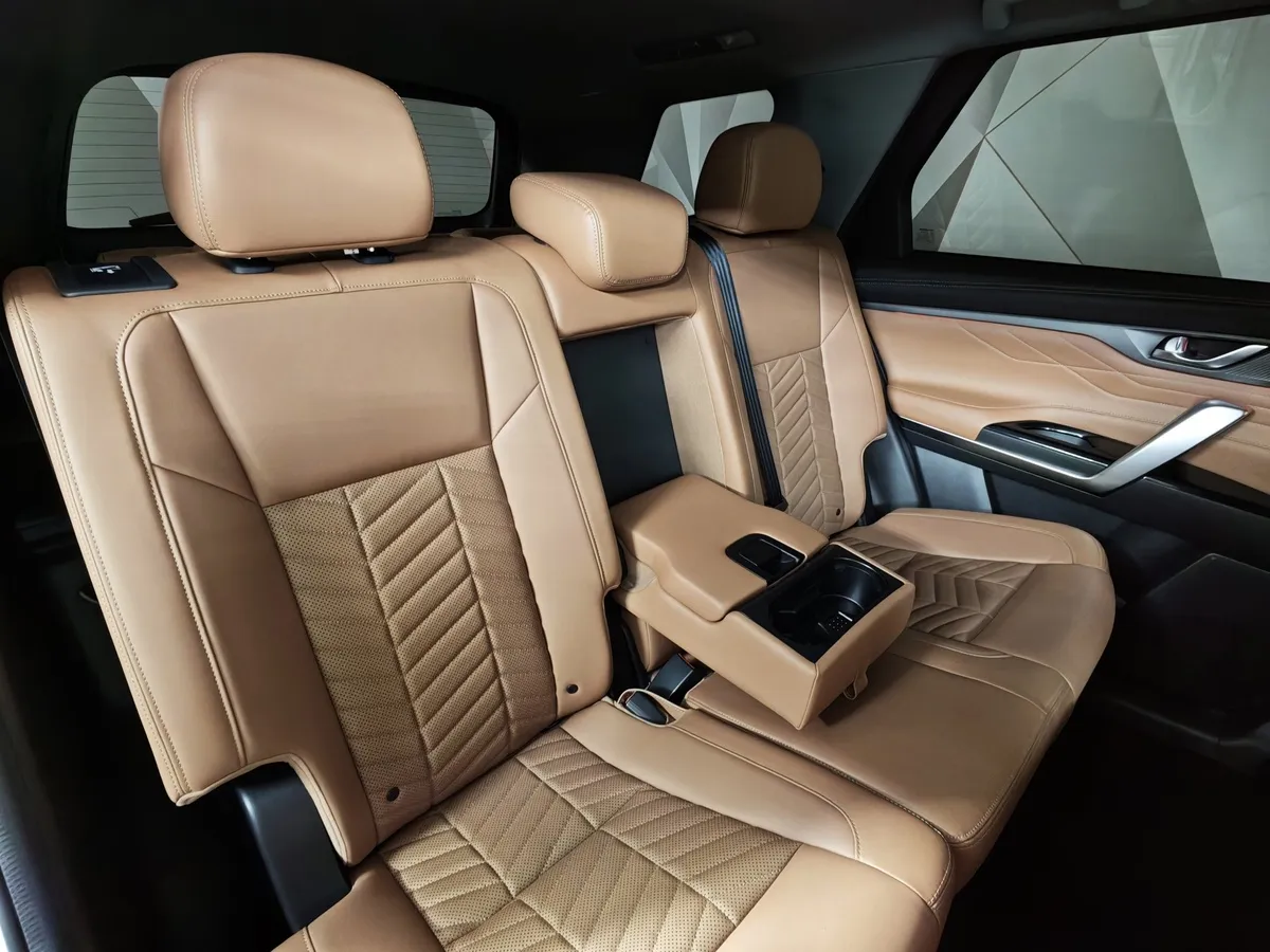 Changan CS95 2.0 AT 4WD (226 л.с.) Tech Белый в АВИЛОН. Слайд №17