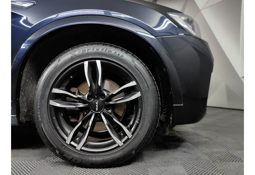 LIVE. Слайд №12