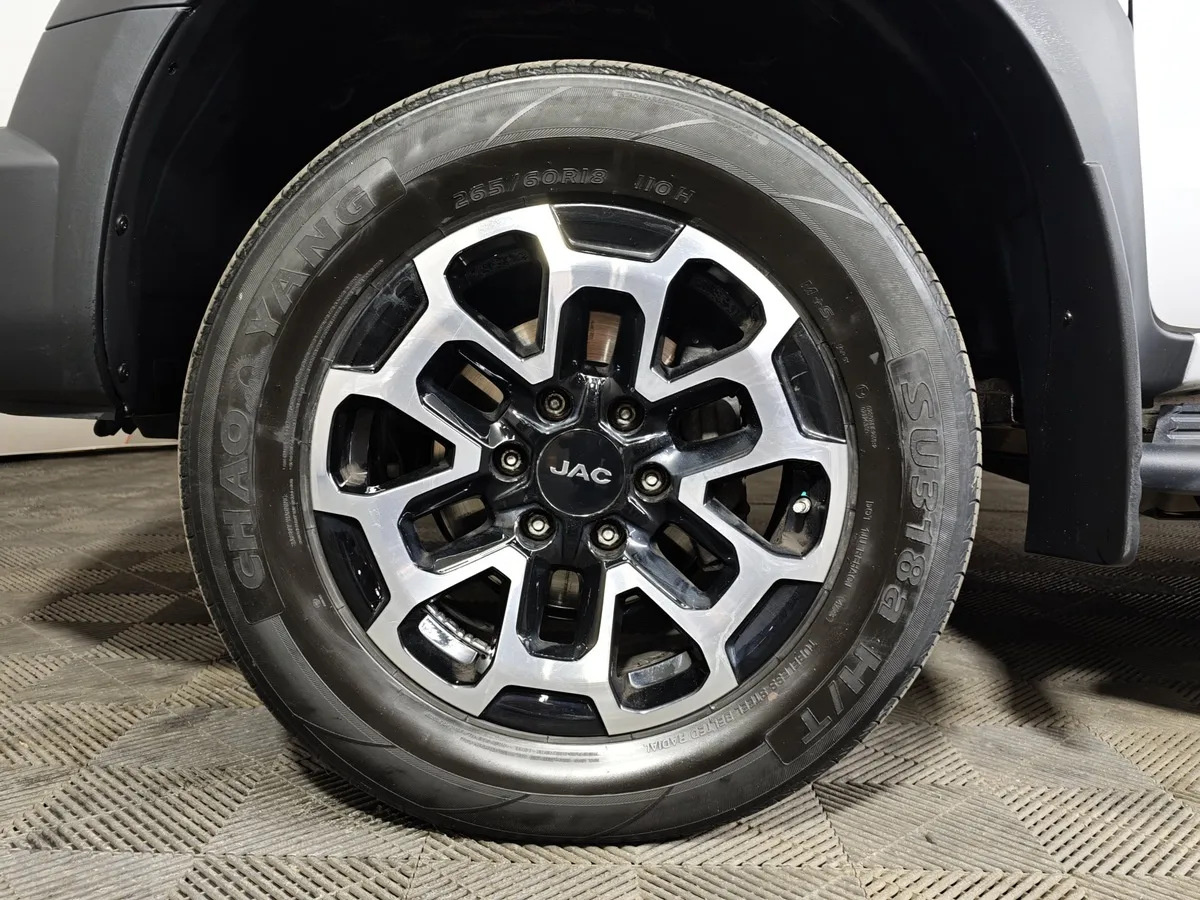 JAC T9 2.0 AT 4WD (224 л.с.) Эксплор Белый в АВИЛОН. Слайд №9