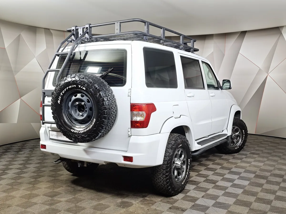 УАЗ Patriot 2.7 MT 4WD (150 л.с.) Максимум Белый в АВИЛОН. Слайд №2