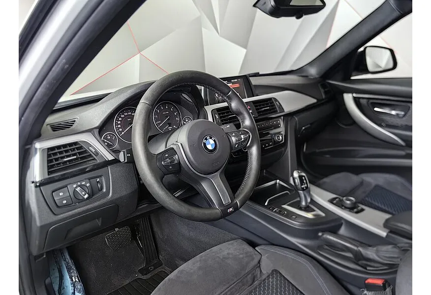 BMW 3 серия 320i xDrive AT (184 л.с.) M Sport Белый в АВИЛОН. Слайд №8