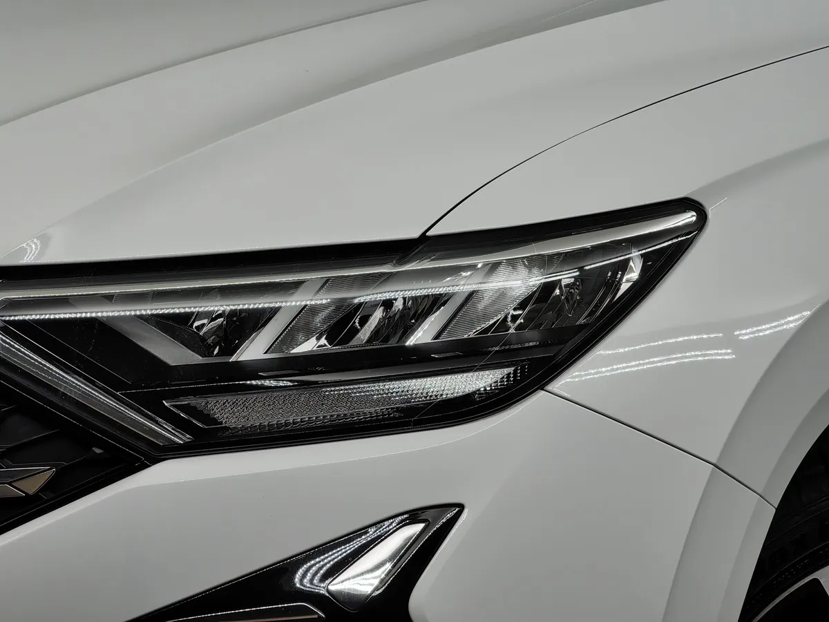 Jetta VS5 1.4 TSI AT (150 л.с.) Glory Белый в АВИЛОН. Слайд №10