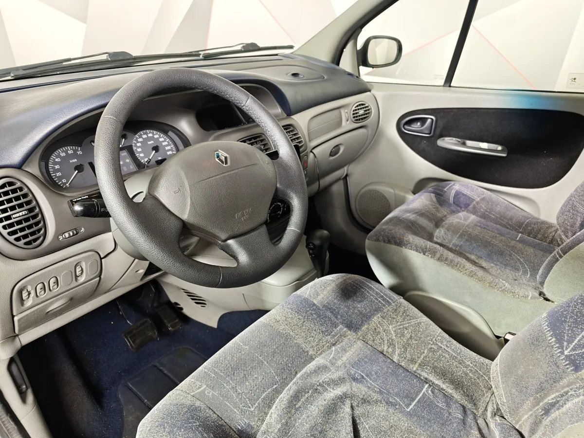 Renault Scenic 1.6 16v MT (107 л.с.) Серый в АВИЛОН. Слайд №17