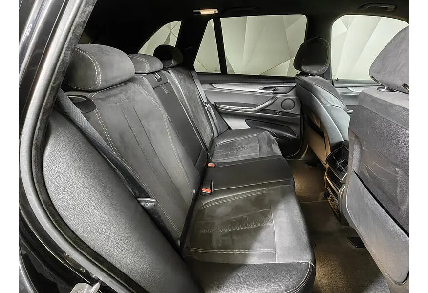 BMW X5 xDrive30d Steptronic (249 л.с.) Черный в АВИЛОН. Слайд №13