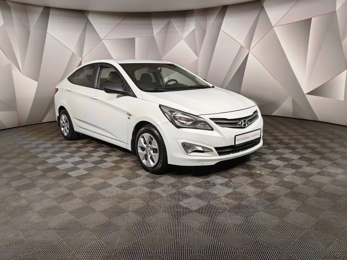 Hyundai Solaris 1.6 AT (123 л.с.) Белый в АВИЛОН. Слайд №3
