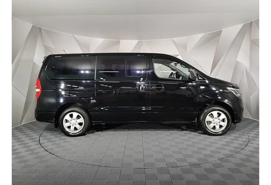 АВИЛОН - Hyundai Grand Starex 2.5 CRDi AT AWD (145 л.с.) Черный - slide 3