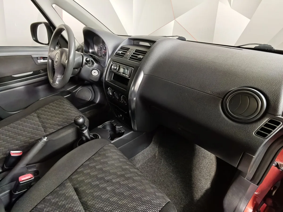 Suzuki SX4 1.6 MT (107 л.с.) Оранжевый в АВИЛОН. Слайд №13