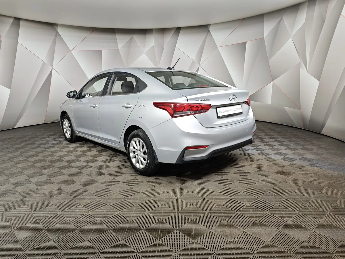 Hyundai Solaris 1.6 AT (123 л.с.) Elegance Серебристый в АВИЛОН. Слайд №4