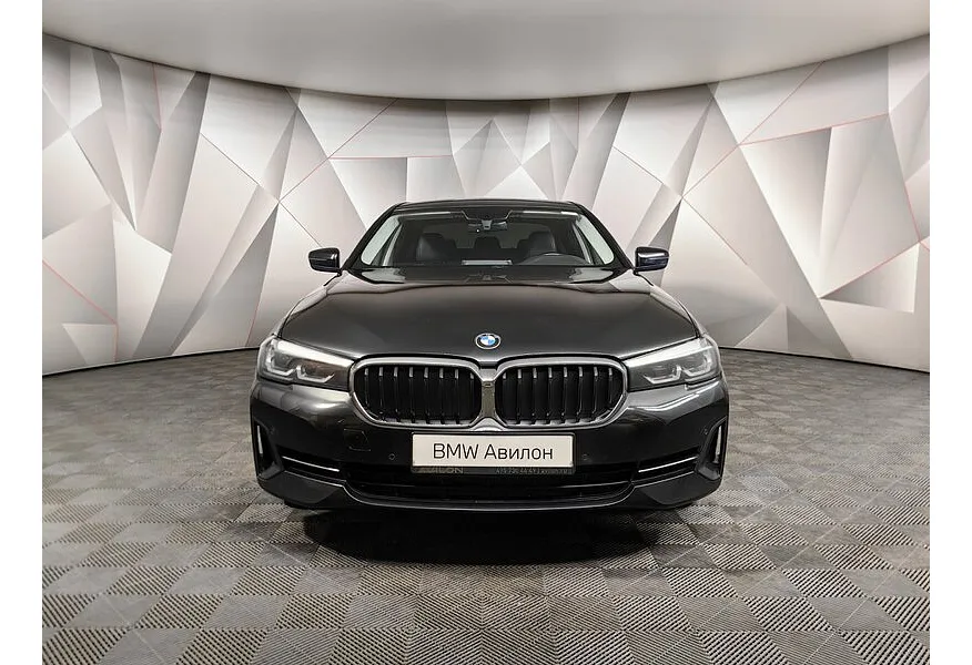 BMW 5 серия 520i Steptronic (184 л.с.) Base (Локальная сборка) Черный в АВИЛОН. Слайд №3