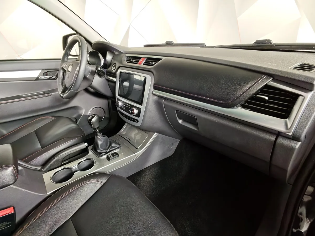 Sollers ST6 2.0G 6MT AWD (176 л.с.) Черный в АВИЛОН. Слайд №13