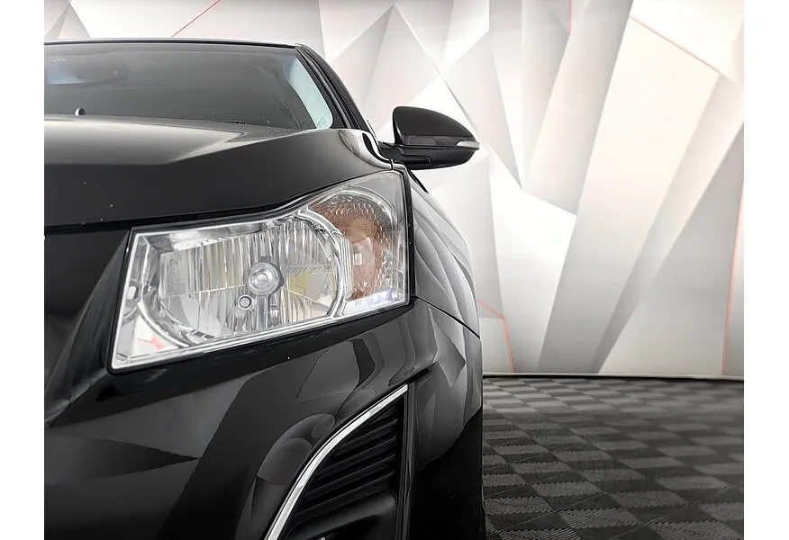 Chevrolet Cruze 1.4 Turbo AT (140 л.с.) Коричневый в АВИЛОН. Слайд №9