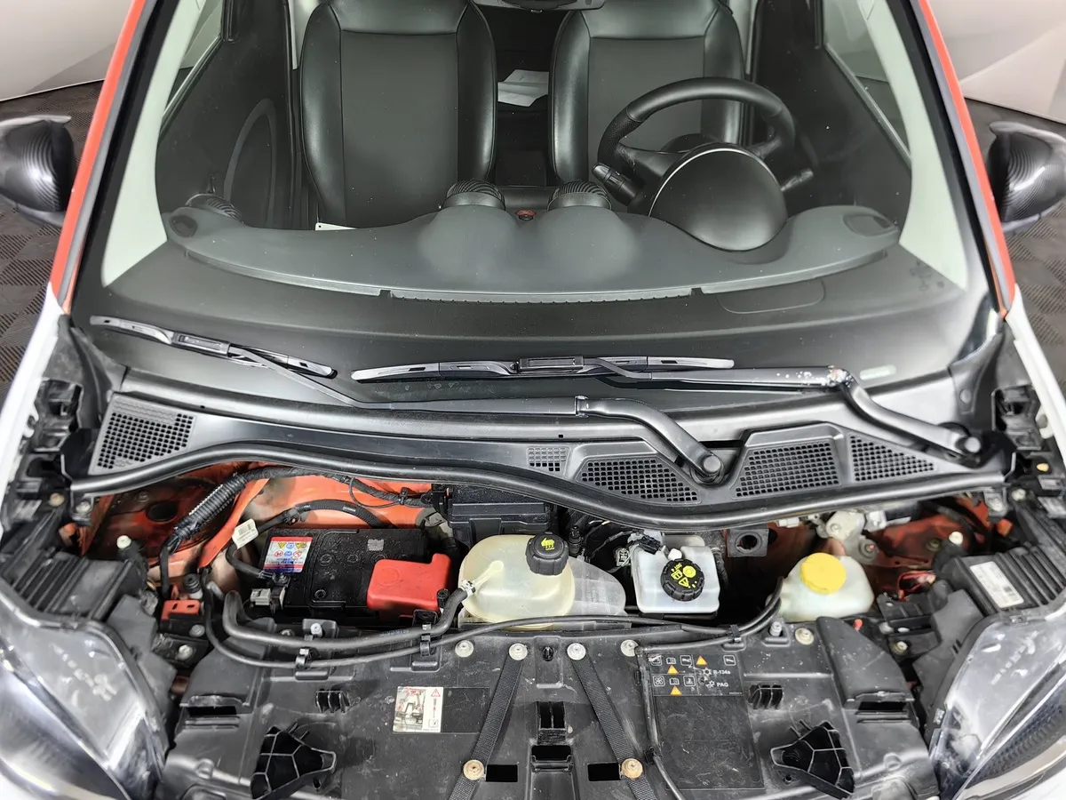 Smart Fortwo 0.9 T AMT twinamic (90 л.с.) Оранжевый в АВИЛОН. Слайд №11
