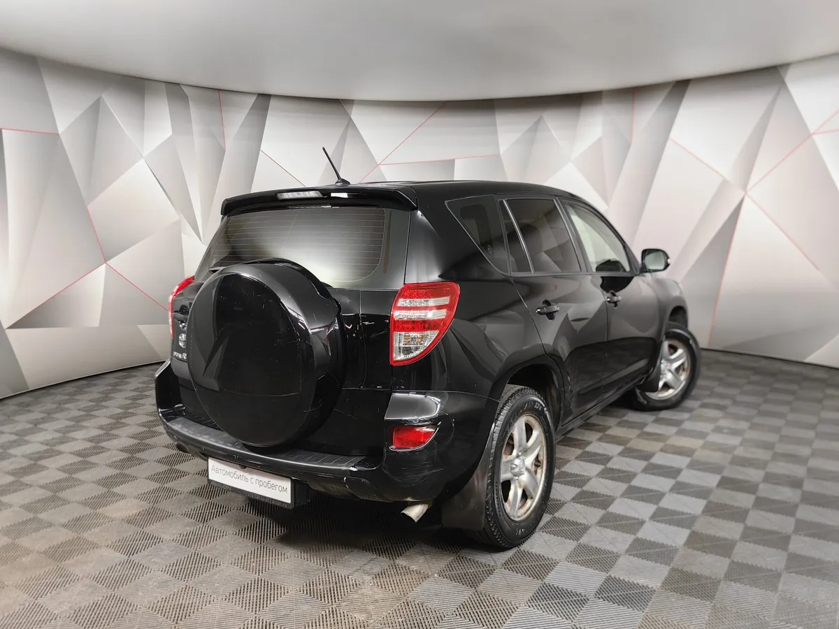 Toyota RAV4 2.0 CVT (158 л.с.) Черный в АВИЛОН. Слайд №2