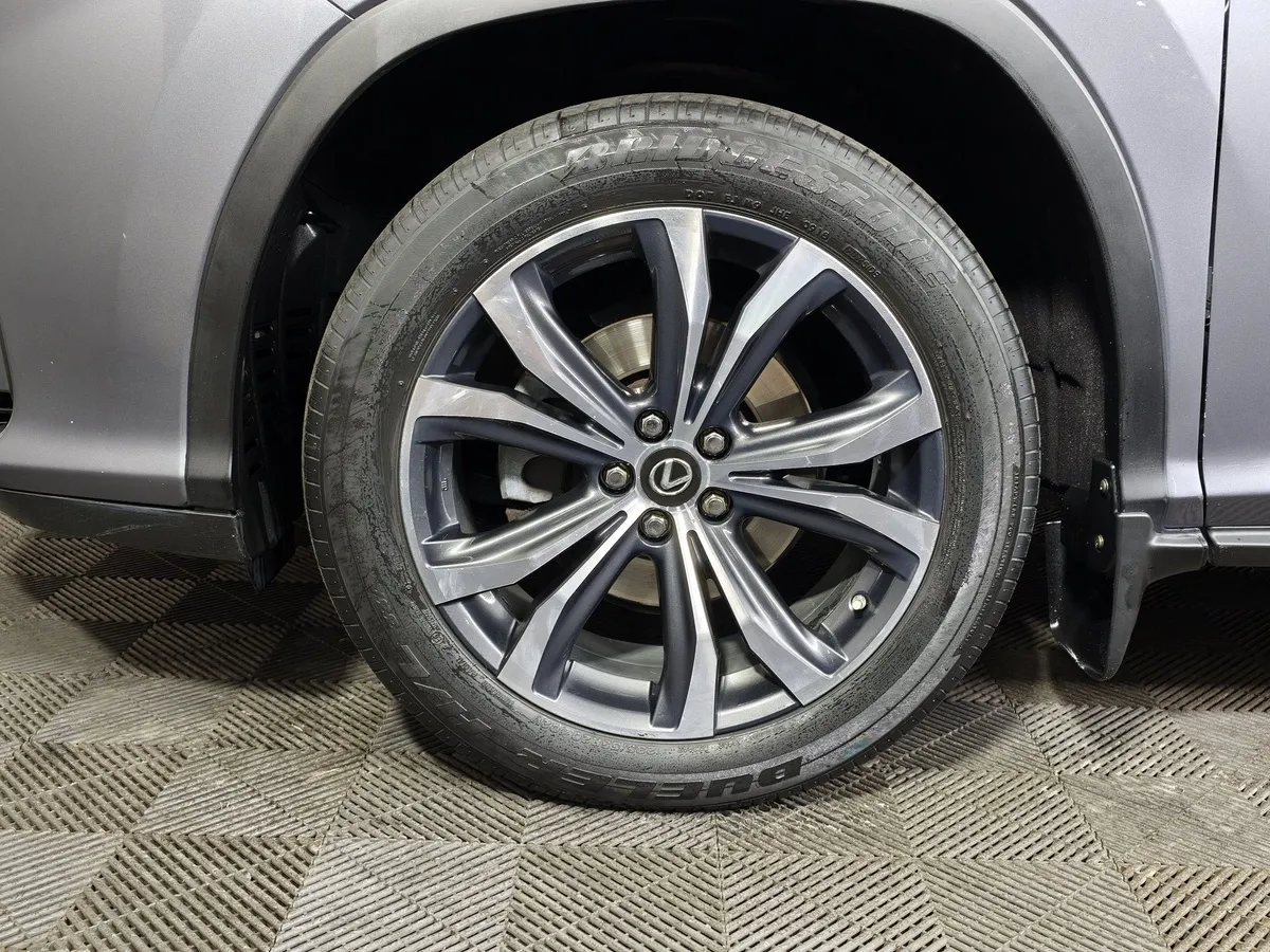 Lexus RX 300 AT AWD (238 л.с.) Executive Серый в АВИЛОН. Слайд №9